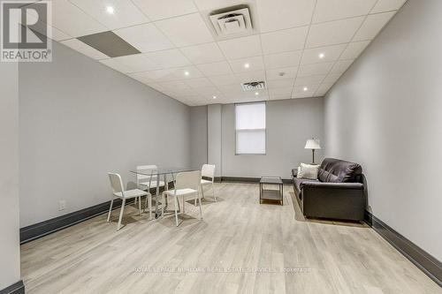 205 - 2 King Street W, Hamilton, ON - Indoor