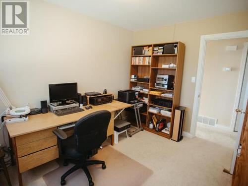 4145 Westview Ave, Powell River, BC - Indoor Photo Showing Office