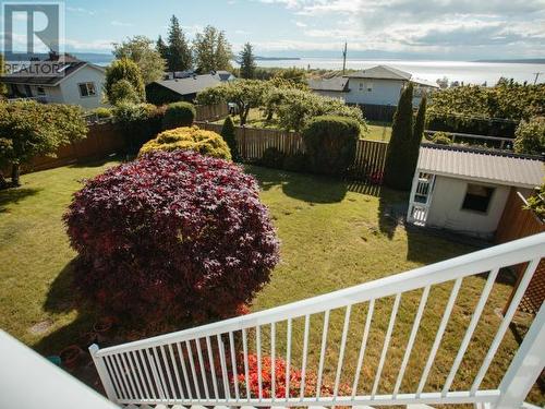 4145 Westview Ave, Powell River, BC - Outdoor With Deck Patio Veranda