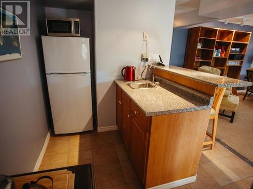 4145 Westview Ave, Powell River, BC - Indoor Photo Showing Kitchen