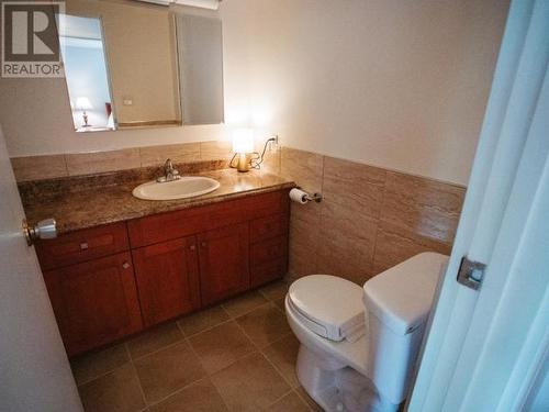 4145 Westview Ave, Powell River, BC - Indoor Photo Showing Bathroom