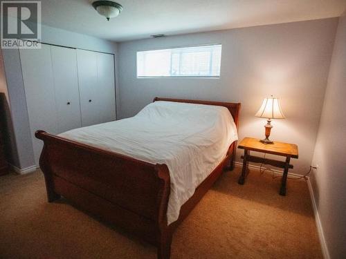 4145 Westview Ave, Powell River, BC - Indoor Photo Showing Bedroom