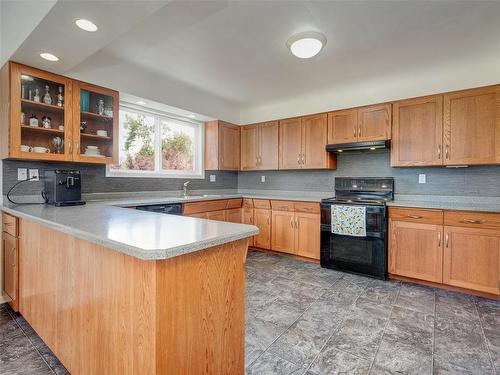 3516 Plymouth Rd, Oak Bay, BC 