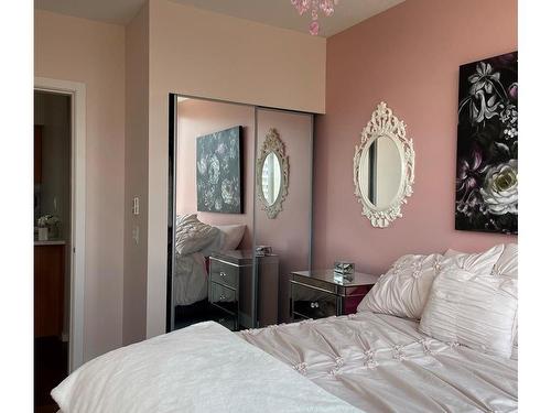 601-834 Johnson St, Victoria, BC - Indoor Photo Showing Bedroom