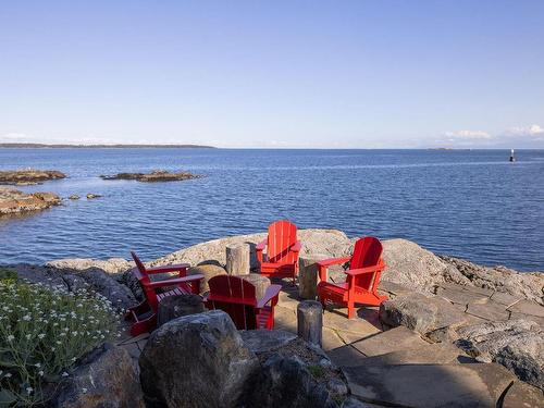 3175 Tarn Pl, Oak Bay, BC 