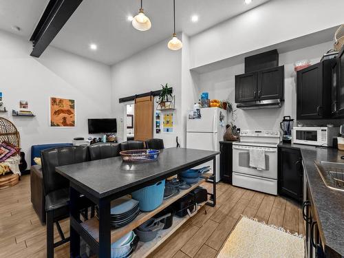 2418 Fairways Drive, Sun Peaks, BC - Indoor Photo Showing Kitchen With Double Sink