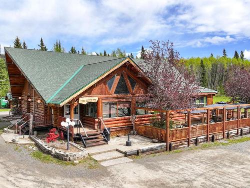 6046 Little Fort Highway 24, Out Of District, BC 