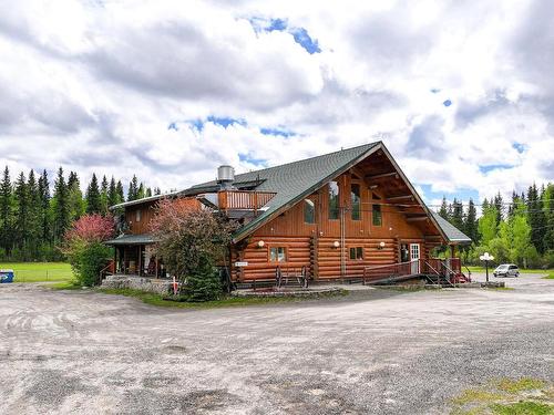 6046 Little Fort Highway 24, Out Of District, BC 