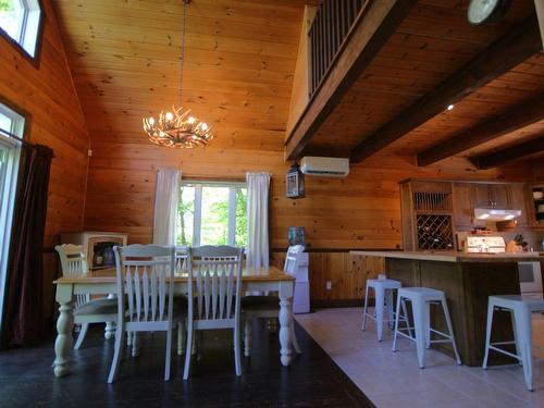 Salle Ã  manger - 230 Rue Du Sommet, Entrelacs, QC - Indoor Photo Showing Dining Room