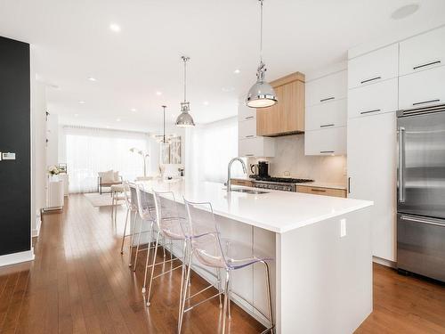 Kitchen - 130Z Rue De La Rotonde, Montréal (Verdun/Île-Des-Soeurs), QC - Indoor Photo Showing Kitchen With Upgraded Kitchen