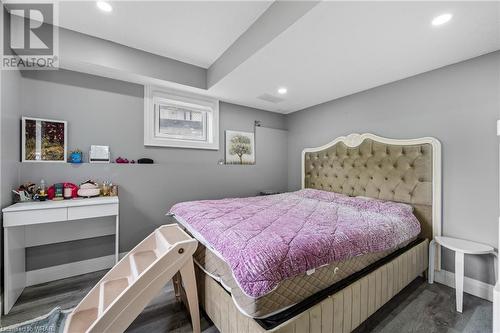 120 Lena Crescent, Cambridge, ON - Indoor Photo Showing Bedroom