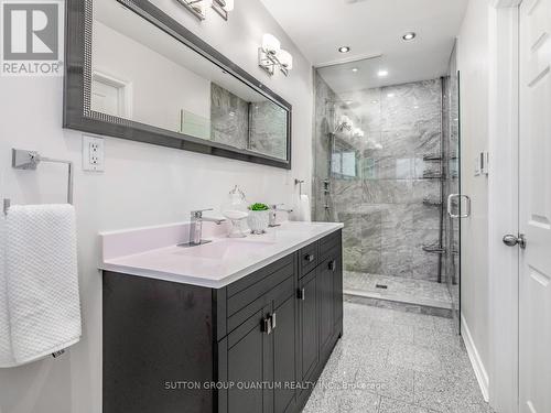 3314 Grassfire Crescent, Mississauga, ON - Indoor Photo Showing Bathroom