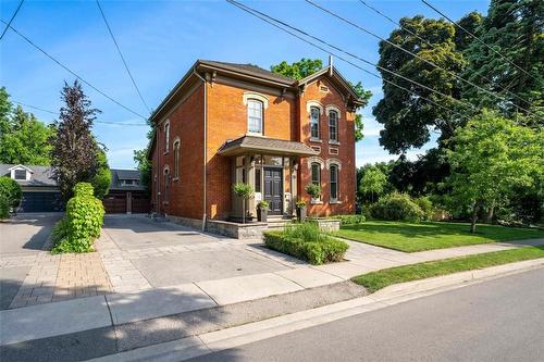 58 Victoria Street, Milton, ON - Outdoor With Facade