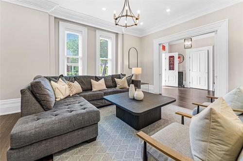 58 Victoria Street, Milton, ON - Indoor Photo Showing Living Room