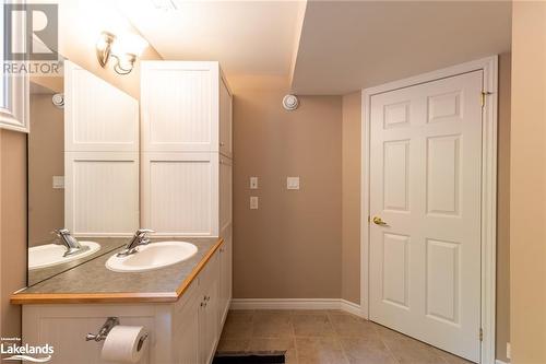 26 Port Vernon Lane, Huntsville, ON - Indoor Photo Showing Bathroom
