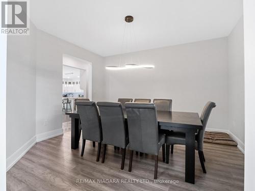 1563 Kingston Road, Fort Erie, ON - Indoor Photo Showing Dining Room