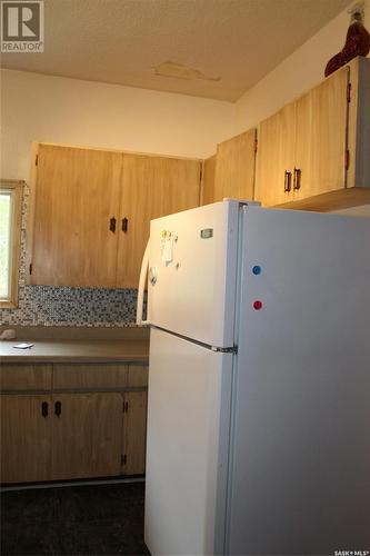 619 2Nd Street E, Shaunavon, SK - Indoor Photo Showing Kitchen