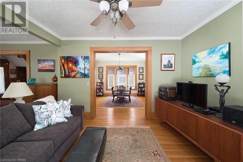 170 Queen Street N, Kitchener, ON - Indoor Photo Showing Living Room