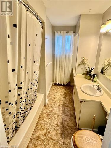 640 O'Brien Street, North Bay, ON - Indoor Photo Showing Bathroom