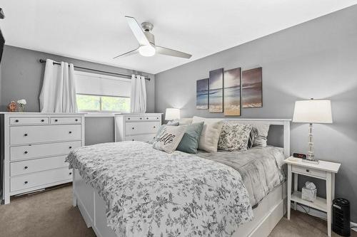60 Cloke Court, Hamilton, ON - Indoor Photo Showing Bedroom