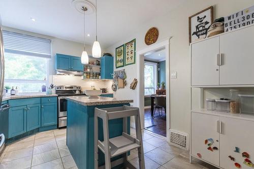 21 Roseland Avenue, Hamilton, ON - Indoor Photo Showing Kitchen With Upgraded Kitchen