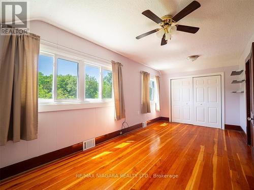 15 Derby Road, Fort Erie, ON - Indoor Photo Showing Other Room