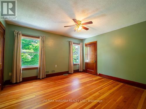 15 Derby Road, Fort Erie, ON - Indoor Photo Showing Other Room