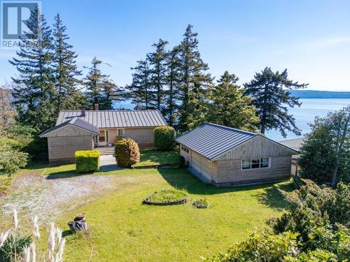 6956 Victoria Street, Powell River, BC - Outdoor