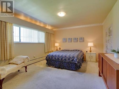 6956 Victoria Street, Powell River, BC - Indoor Photo Showing Bedroom