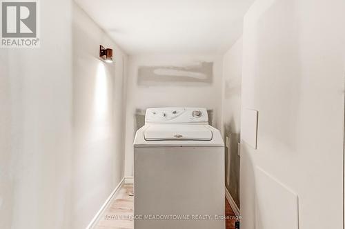 Bsmt - 174 Gage Avenue N, Hamilton, ON - Indoor Photo Showing Laundry Room