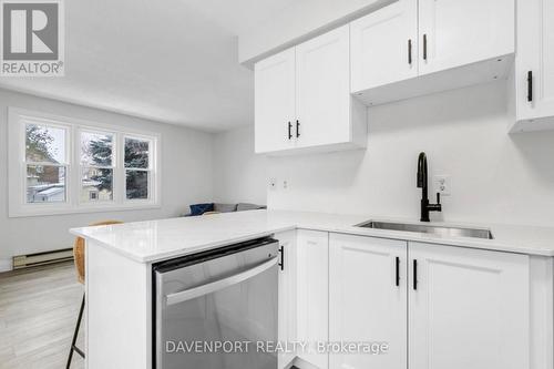 77 Lancaster Street W, Kitchener, ON - Indoor Photo Showing Kitchen