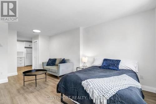 77 Lancaster Street W, Kitchener, ON - Indoor Photo Showing Bedroom