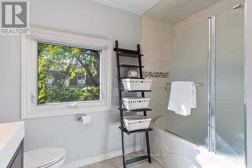 1691 Medallion Court, Mississauga, ON - Indoor Photo Showing Bathroom