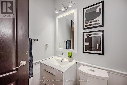5919 Blue Spruce Avenue, Burlington, ON - Indoor Photo Showing Bathroom