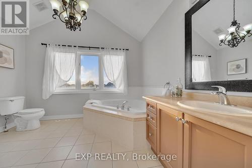 3182 Eclipse Avenue, Mississauga, ON - Indoor Photo Showing Bathroom