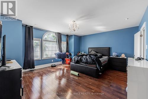 437 Niar Avenue, Mississauga, ON - Indoor Photo Showing Bedroom