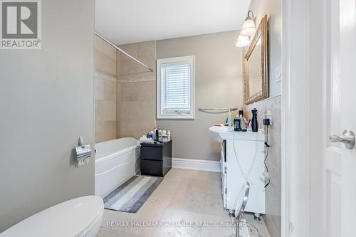 437 Niar Avenue, Mississauga, ON - Indoor Photo Showing Bathroom