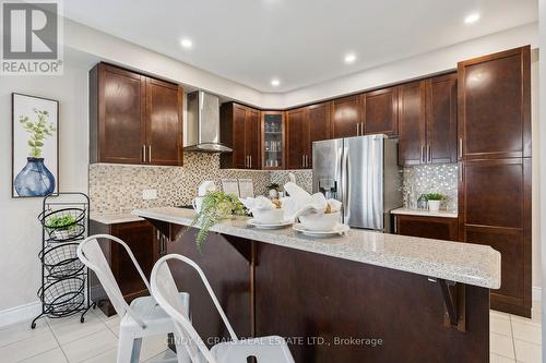 38 Page Place, Clarington, ON - Indoor Photo Showing Kitchen With Upgraded Kitchen