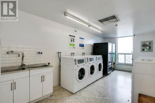 403 - 130 Neptune Drive, Toronto, ON - Indoor Photo Showing Laundry Room