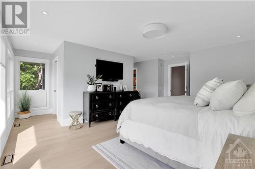 434 Kenwood Avenue, Ottawa, ON - Indoor Photo Showing Bedroom