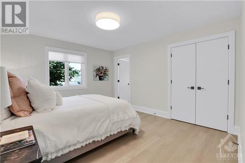 434 Kenwood Avenue, Ottawa, ON - Indoor Photo Showing Bedroom