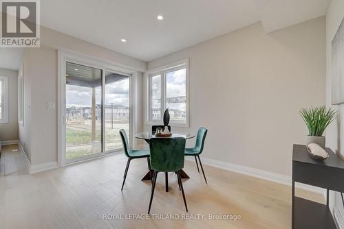 6465 Royal Magnolia Avenue, London, ON - Indoor Photo Showing Dining Room