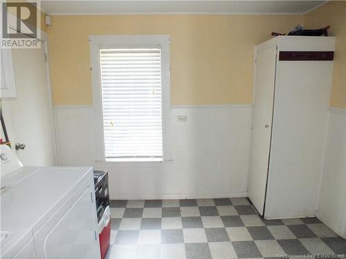 727 Main Street, Woodstock, NB - Indoor Photo Showing Laundry Room