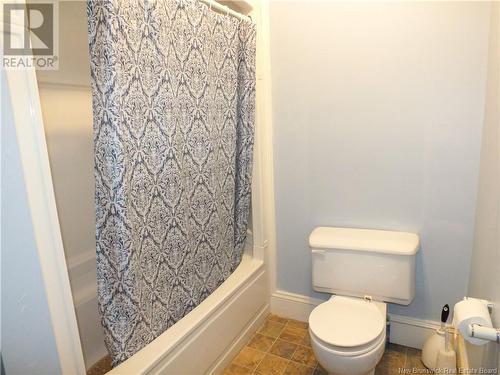 727 Main Street, Woodstock, NB - Indoor Photo Showing Bathroom