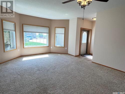 113 Lonsdale Street, Maple Creek, SK - Indoor Photo Showing Other Room