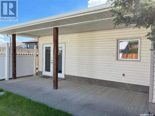 113 Lonsdale Street, Maple Creek, SK - Outdoor With Exterior