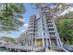 1002 6707 NELSON AVENUE  West Vancouver, BC V7W 0A4