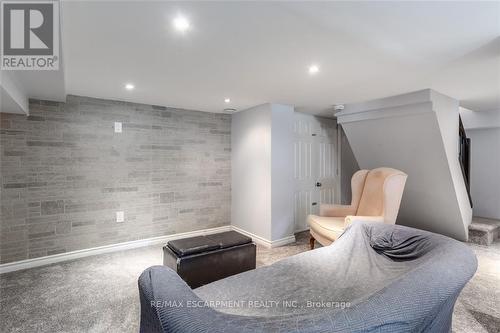 157 Weir Street N, Hamilton, ON - Indoor Photo Showing Bedroom