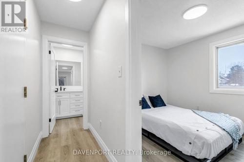 77 Lancaster Street W, Kitchener, ON - Indoor Photo Showing Bedroom