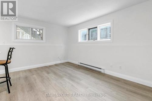 77 Lancaster Street W, Kitchener, ON - Indoor Photo Showing Other Room